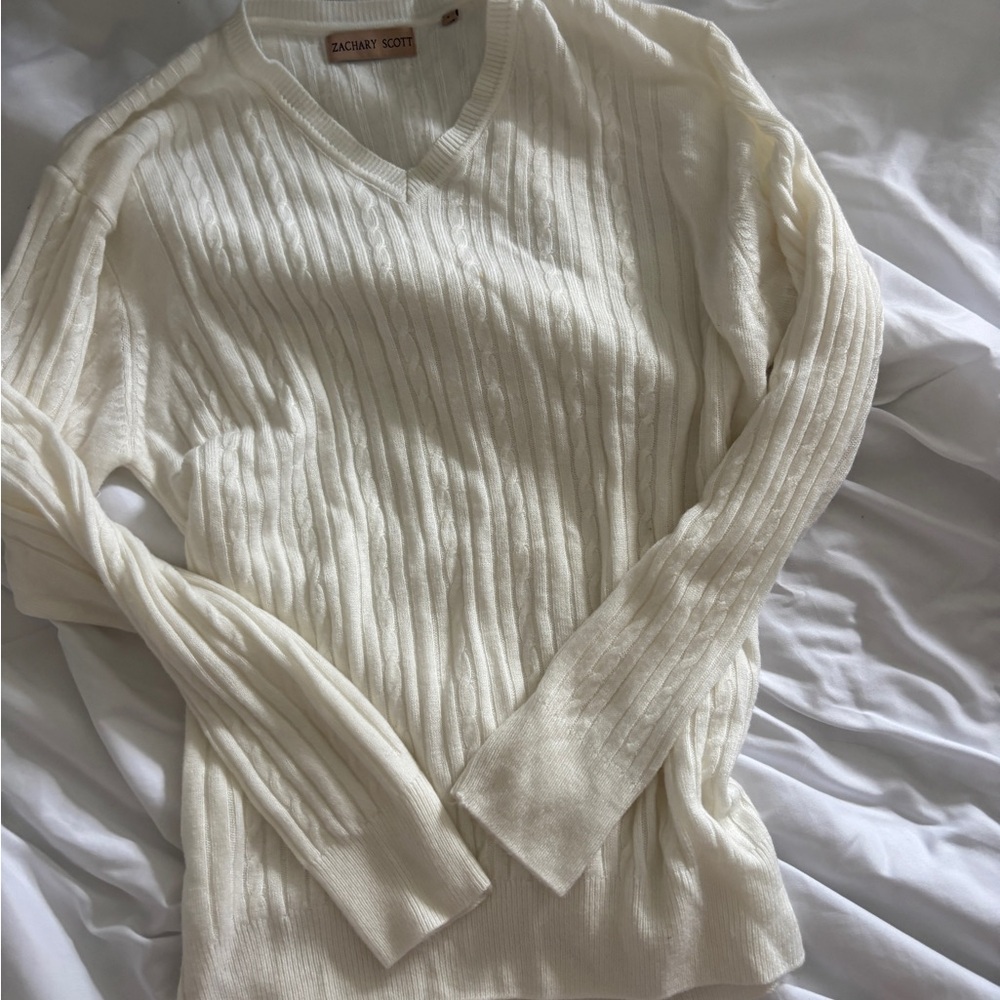 Zachary Scott White Ribbed V-Neck Sweater